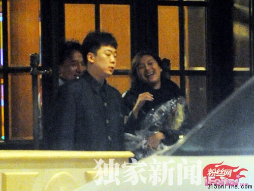 成龙徐静蕾激吻