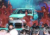 2001年 一汽-大众总装车间成立10周年庆典暨宝来轿车下线仪式